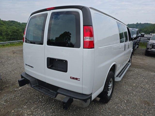 2023 GMC Savana Cargo Van Vehicle Photo in Pleasant Hills, PA 15236