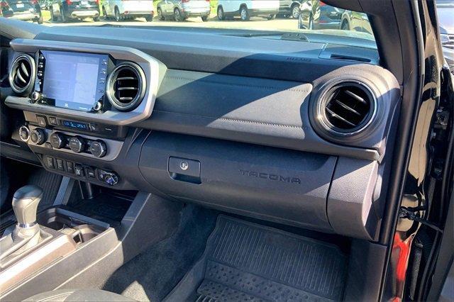 2023 Toyota Tacoma 4WD Vehicle Photo in KANSAS CITY, MO 64114-4502