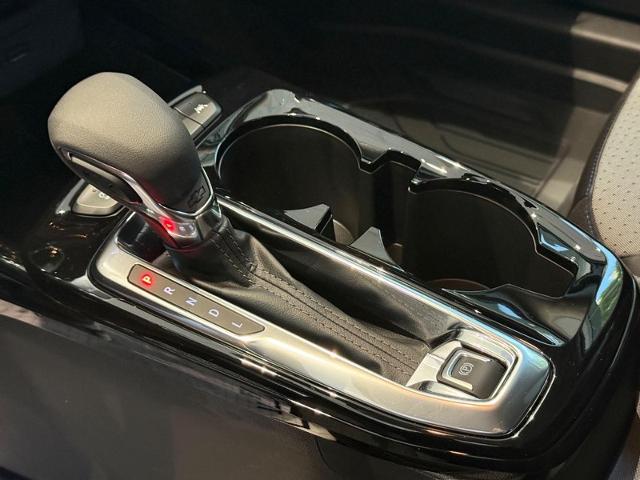 2025 Chevrolet Trax Vehicle Photo in COLUMBIA, MO 65203-3903