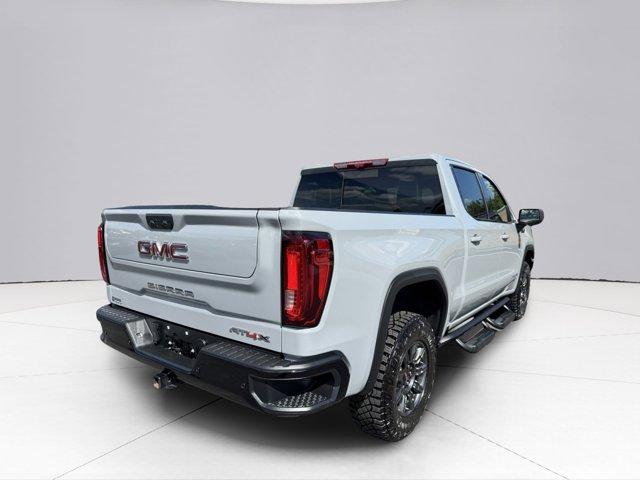 2024 GMC Sierra 1500 Vehicle Photo in LEOMINSTER, MA 01453-2952