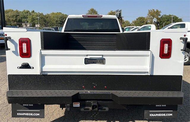 2024 Chevrolet Silverado 3500 HD Chassis Cab Vehicle Photo in TOPEKA, KS 66609-0000