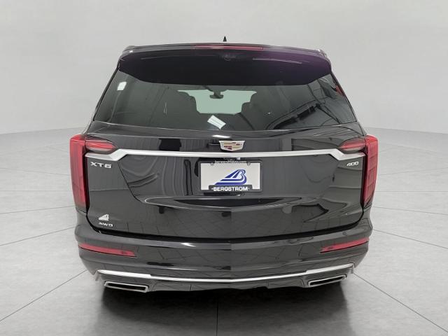 2024 Cadillac XT6 Vehicle Photo in GREEN BAY, WI 54303-3330