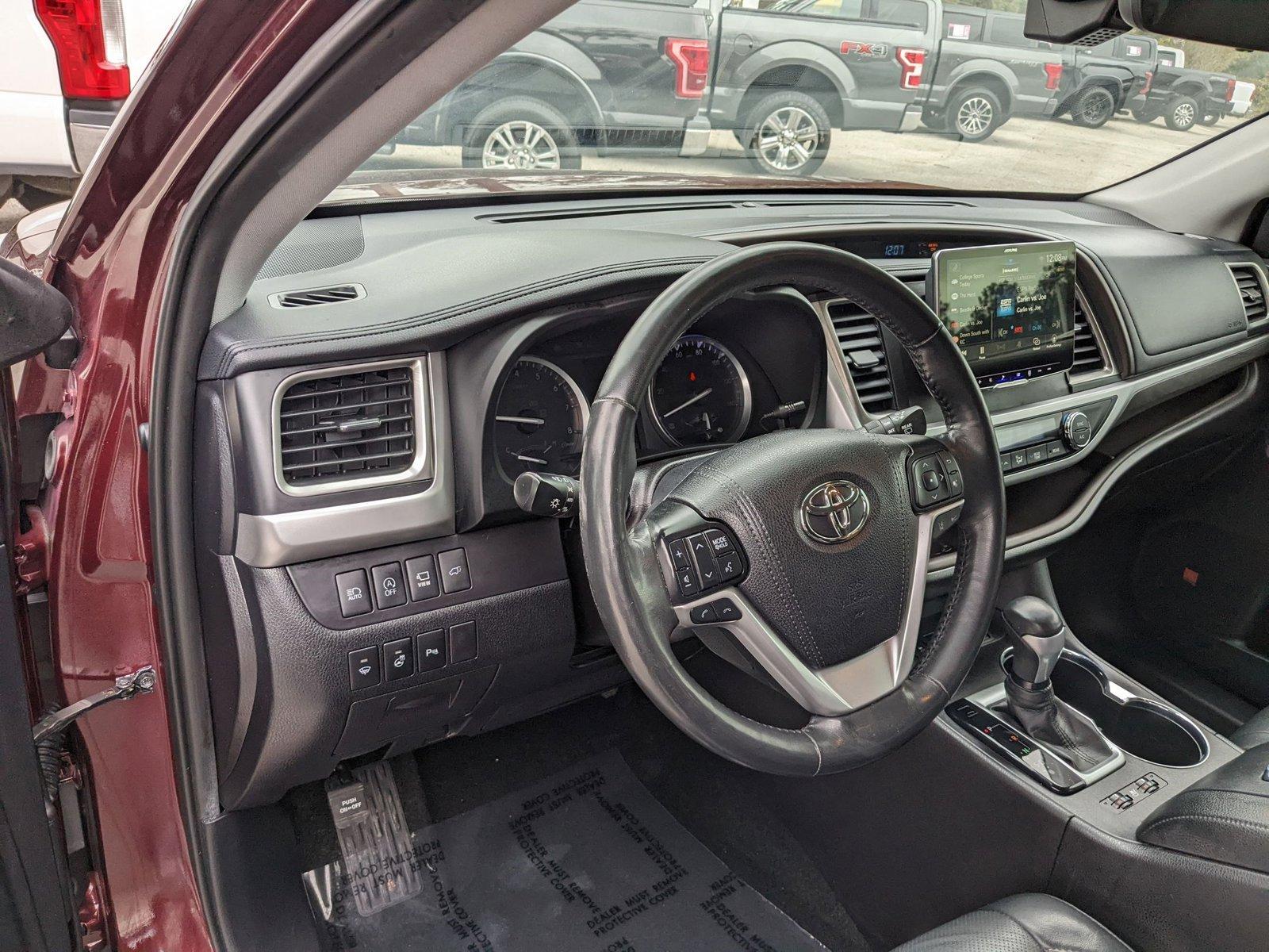 2019 Toyota Highlander Vehicle Photo in Jacksonville, FL 32256