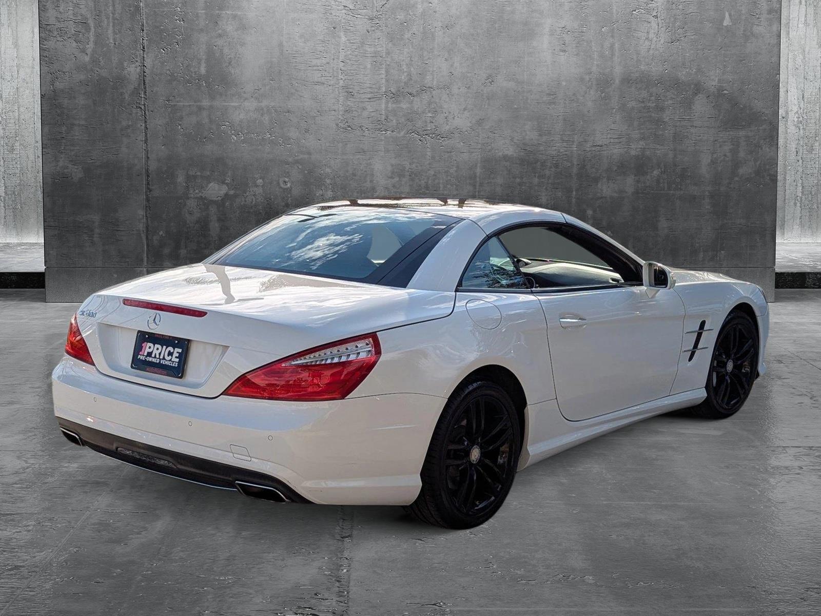 2015 Mercedes-Benz SL-Class Vehicle Photo in Delray Beach, FL 33444