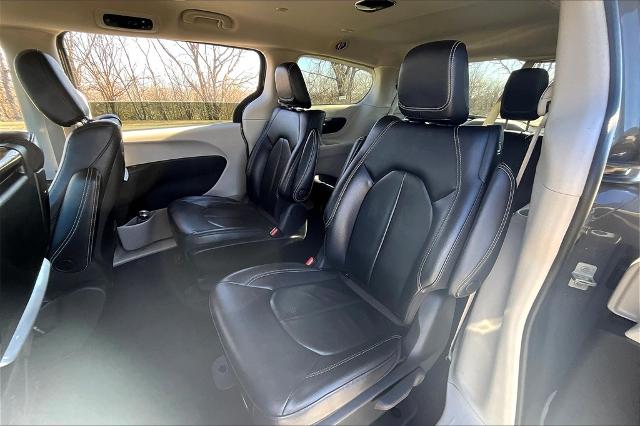 2022 Chrysler Pacifica Vehicle Photo in Tulsa, OK 74145