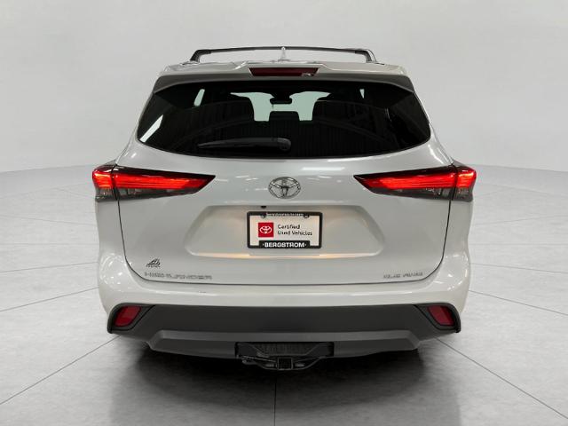 2022 Toyota Highlander Vehicle Photo in Oshkosh, WI 54904