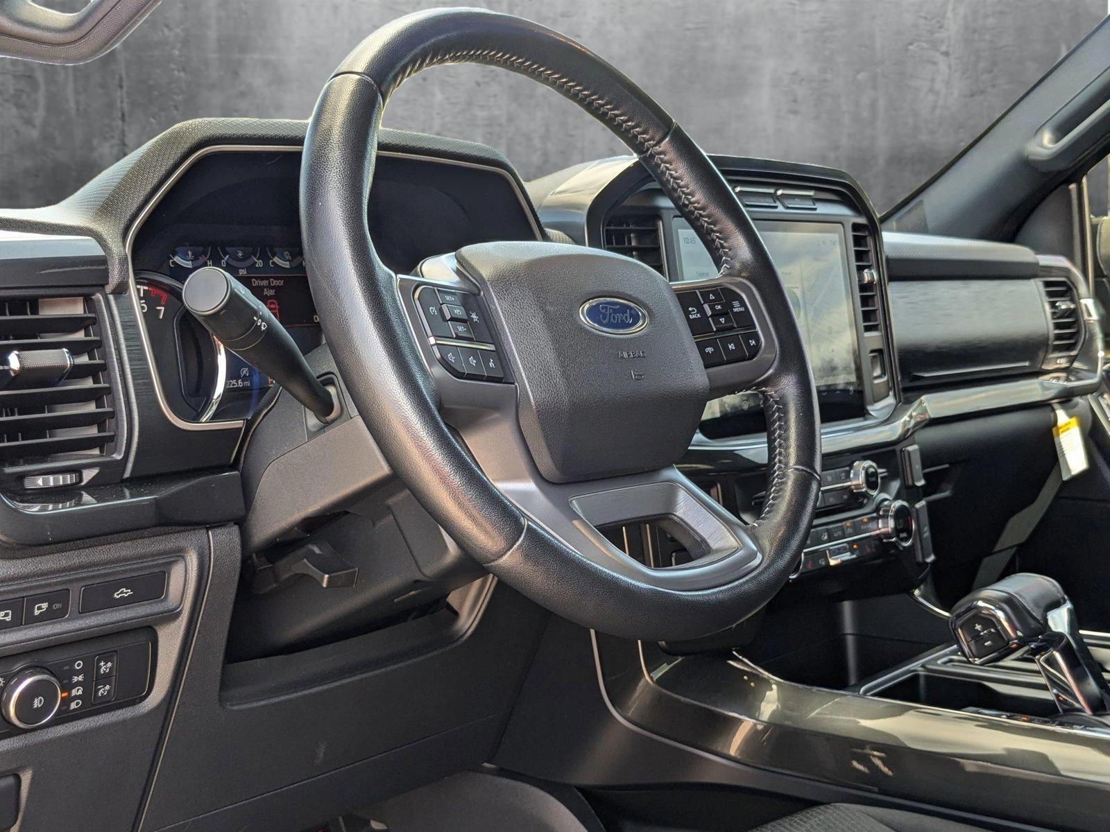 2021 Ford F-150 Vehicle Photo in St. Petersburg, FL 33713