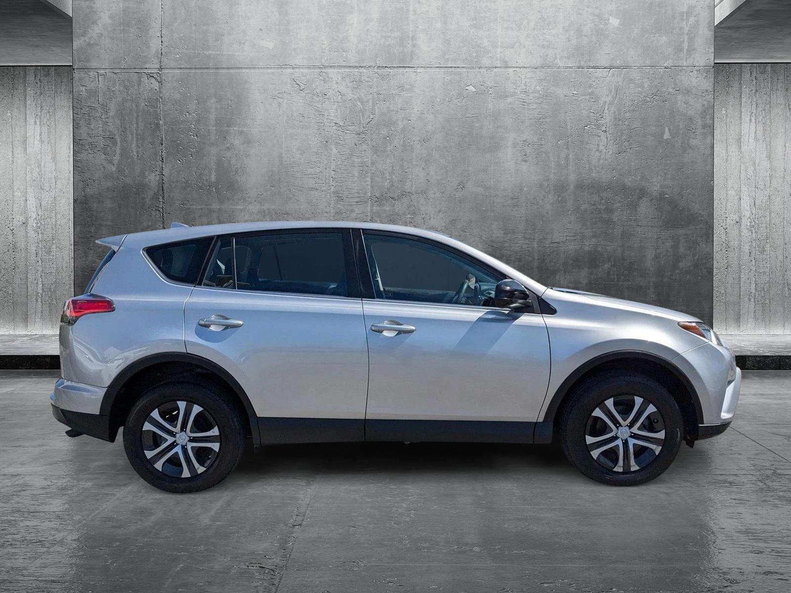 2018 Toyota RAV4 Vehicle Photo in Miami, FL 33015