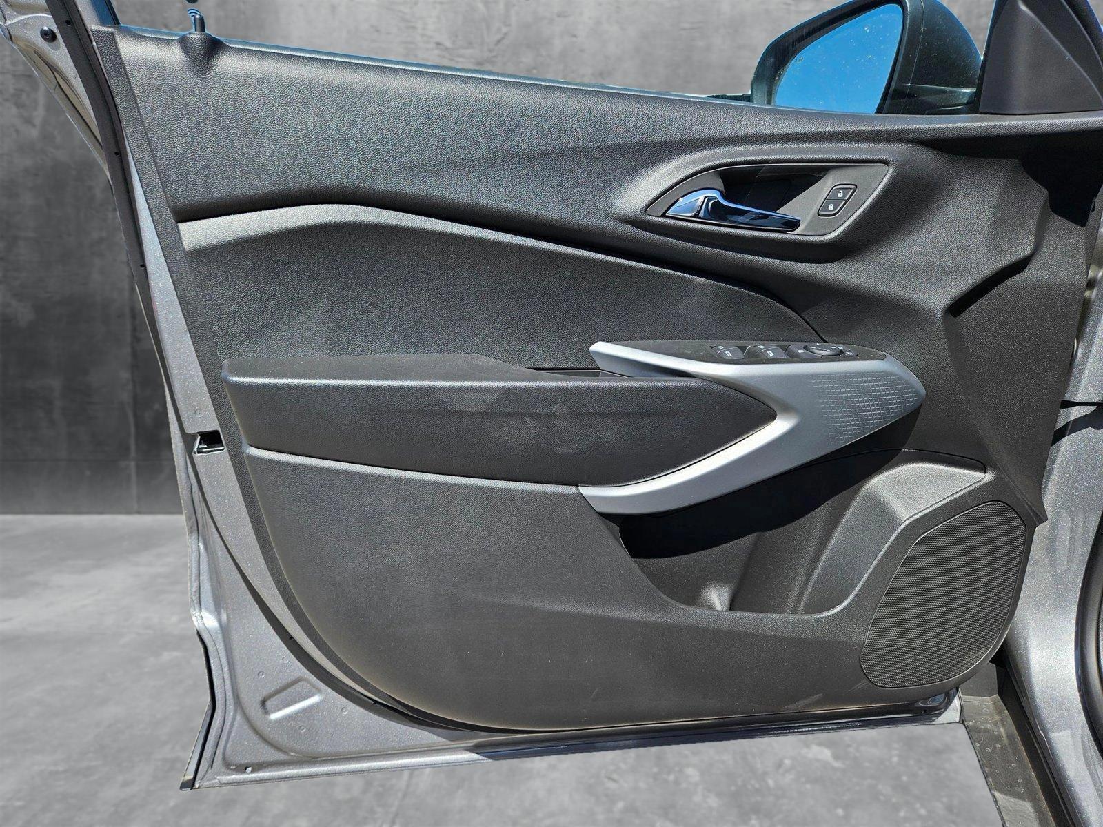 2025 Chevrolet Trax Vehicle Photo in AUSTIN, TX 78759-4154