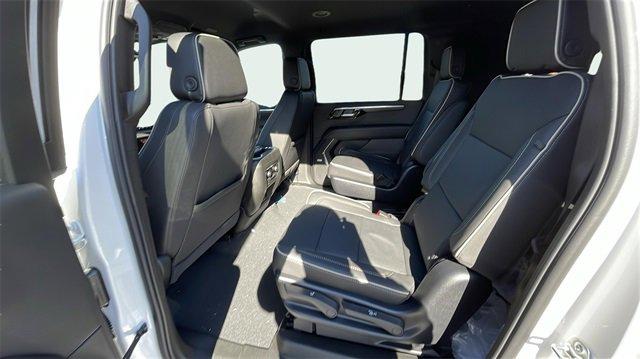 2025 Chevrolet Suburban Vehicle Photo in THOMPSONTOWN, PA 17094-9014