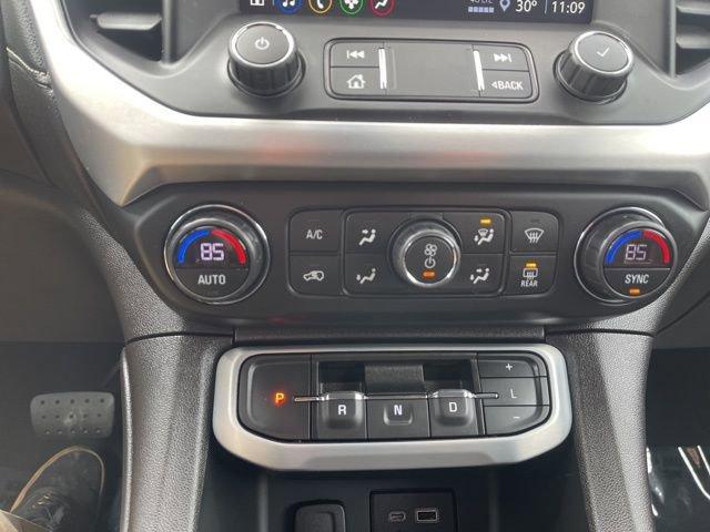 2022 GMC Acadia Vehicle Photo in MEDINA, OH 44256-9631