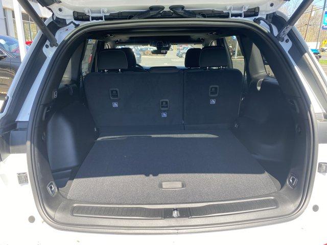 2025 Jeep Grand Cherokee Vehicle Photo in Doylsetown, PA 18901