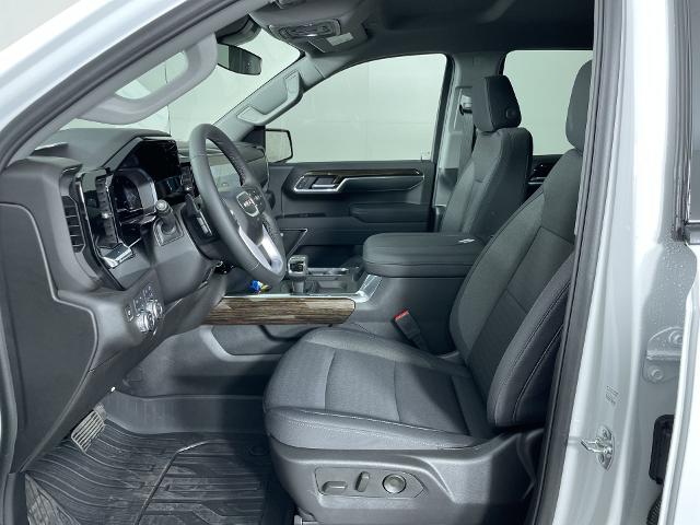 2025 GMC Sierra 1500 Vehicle Photo in GILBERT, AZ 85297-0402
