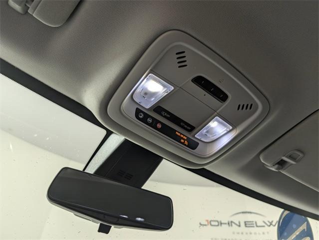 2021 Chevrolet Traverse Vehicle Photo in ENGLEWOOD, CO 80113-6708