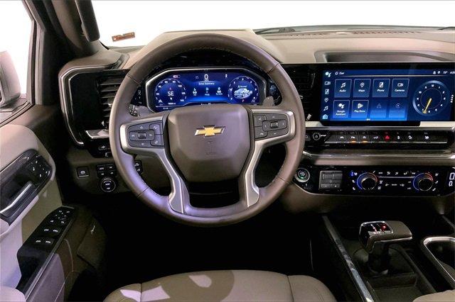 2024 Chevrolet Silverado 1500 Vehicle Photo in KANSAS CITY, MO 64114-4502