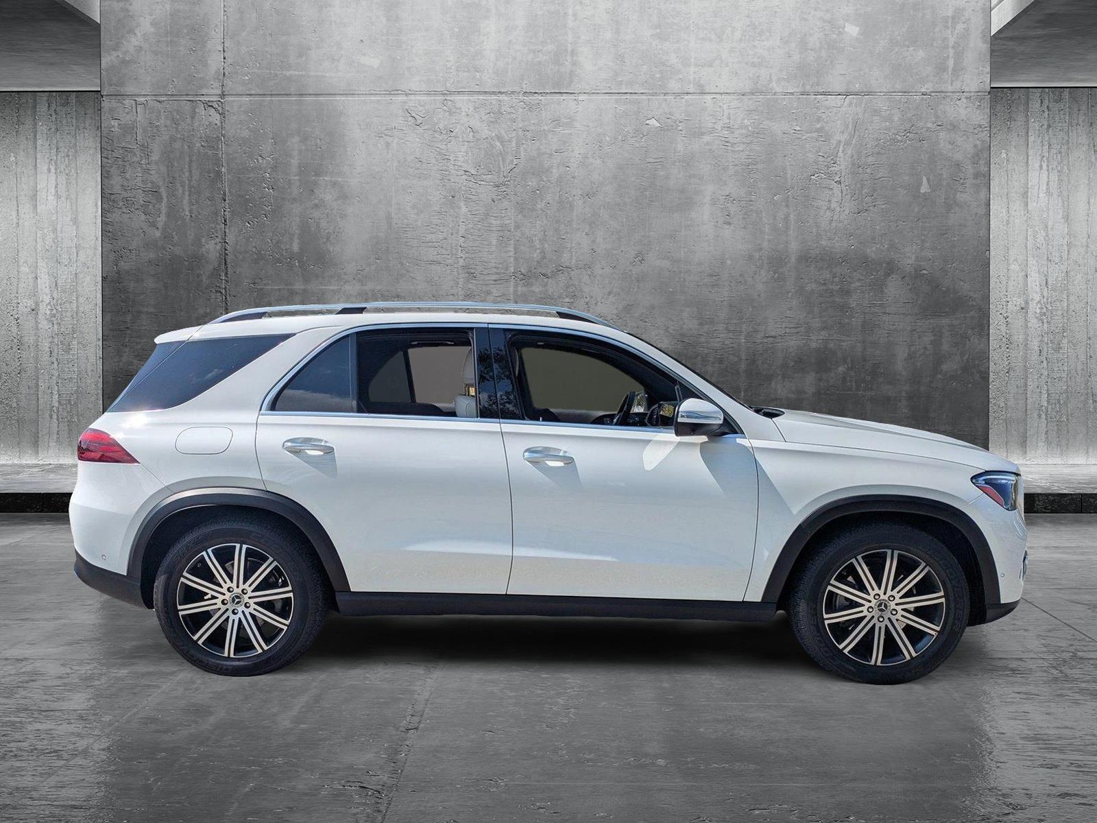 2025 Mercedes-Benz GLE Vehicle Photo in Sarasota, FL 34231