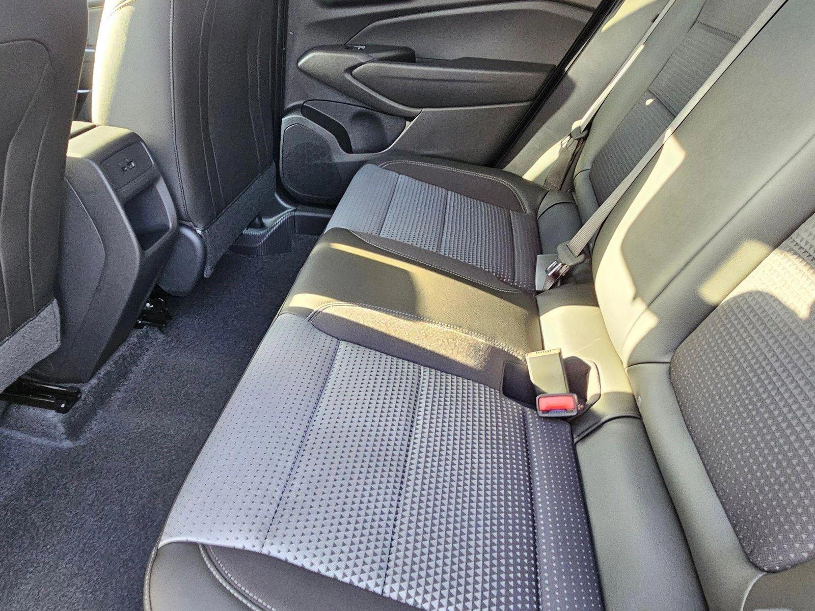 2025 Chevrolet Trax Vehicle Photo in GREENACRES, FL 33463-3207