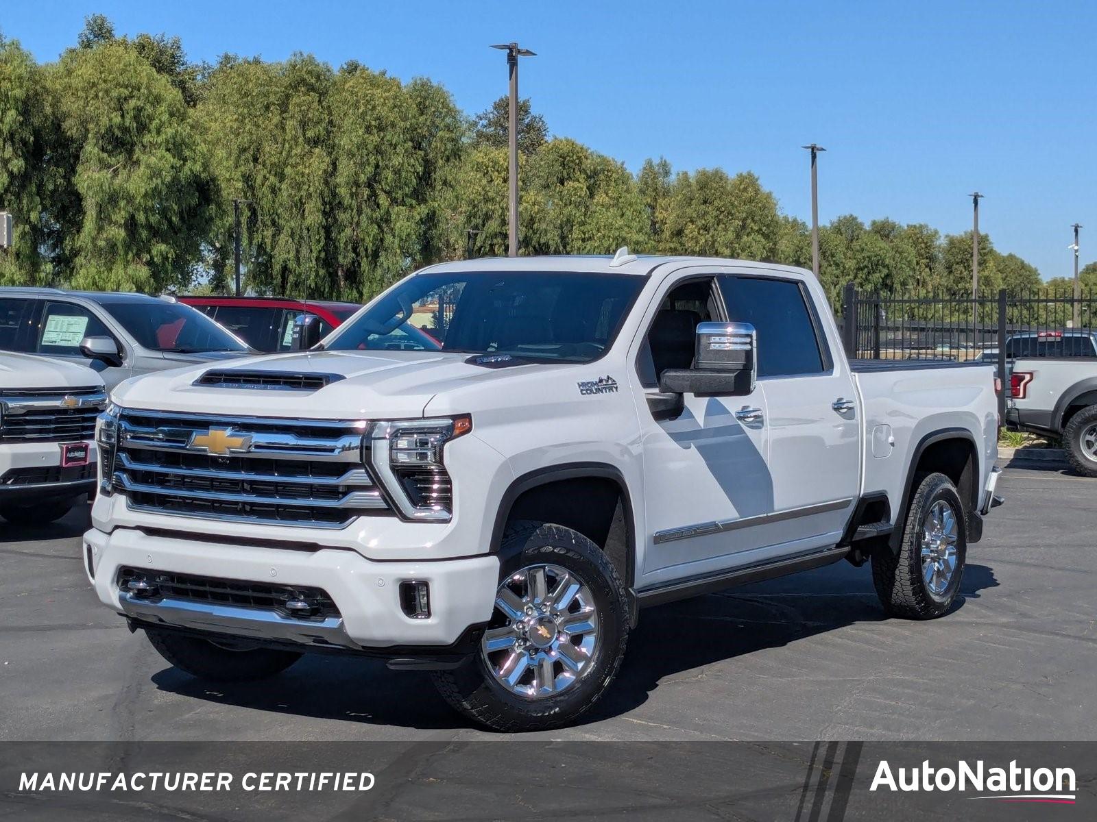 2024 Chevrolet Silverado 2500 HD Vehicle Photo in VALENCIA, CA 91355-1705