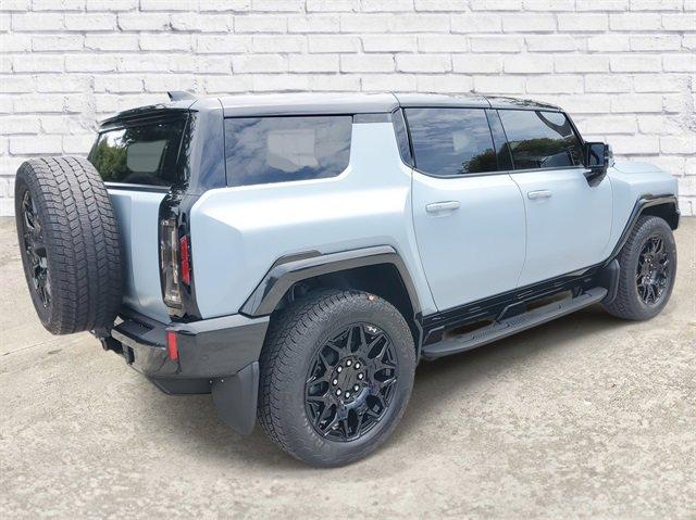 2024 GMC HUMMER EV SUV Vehicle Photo in SUNRISE, FL 33323-3202