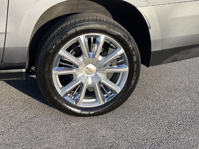 2022 Chevrolet Suburban Vehicle Photo in BENTONVILLE, AR 72712-4322