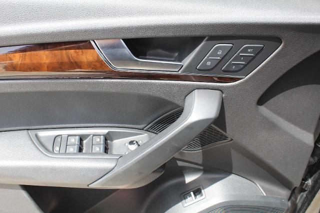 2018 Audi Q5 Vehicle Photo in HOUSTON, TX 77090