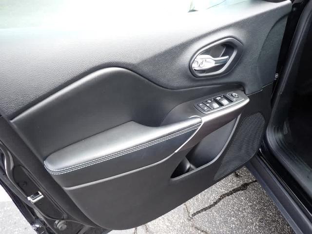2019 Jeep Cherokee Vehicle Photo in ZELIENOPLE, PA 16063-2910