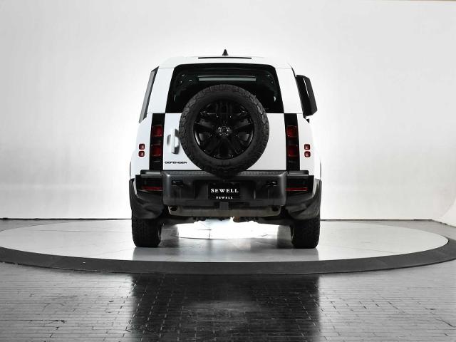 2024 Defender Vehicle Photo in DALLAS, TX 75235