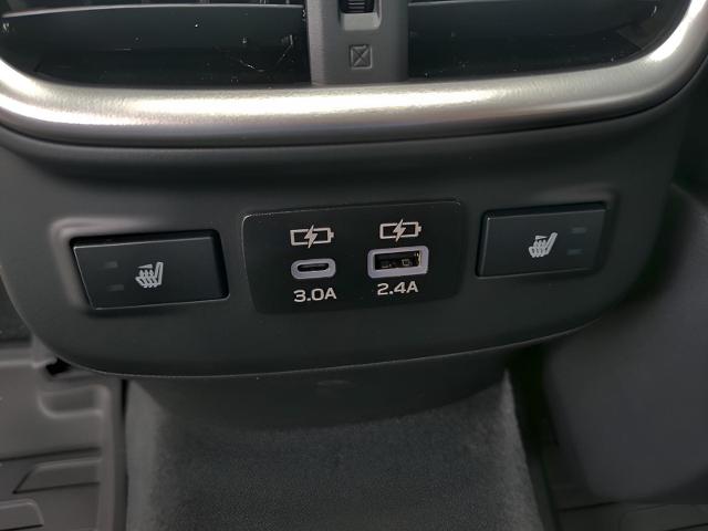 2025 Subaru Outback Vehicle Photo in Green Bay, WI 54304