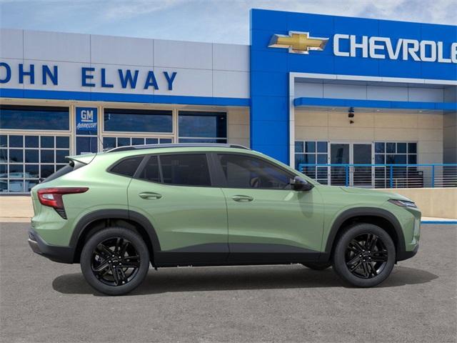 2025 Chevrolet Trax Vehicle Photo in ENGLEWOOD, CO 80113-6708