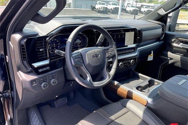 2025 Chevrolet Silverado 2500 HD Vehicle Photo in INDEPENDENCE, MO 64055-1314