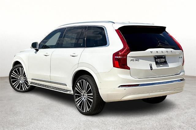 2025 Volvo XC90 Vehicle Photo in Houston, TX 77007