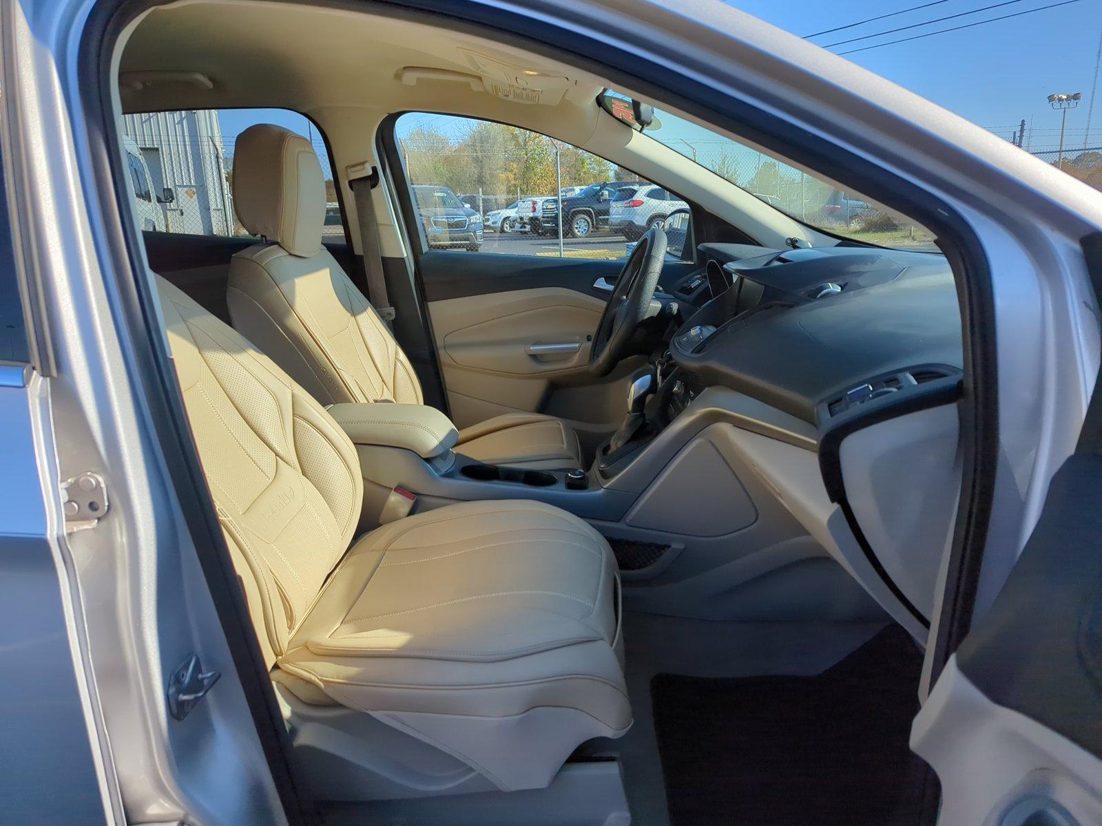 2015 Ford Escape Vehicle Photo in Memphis, TN 38128