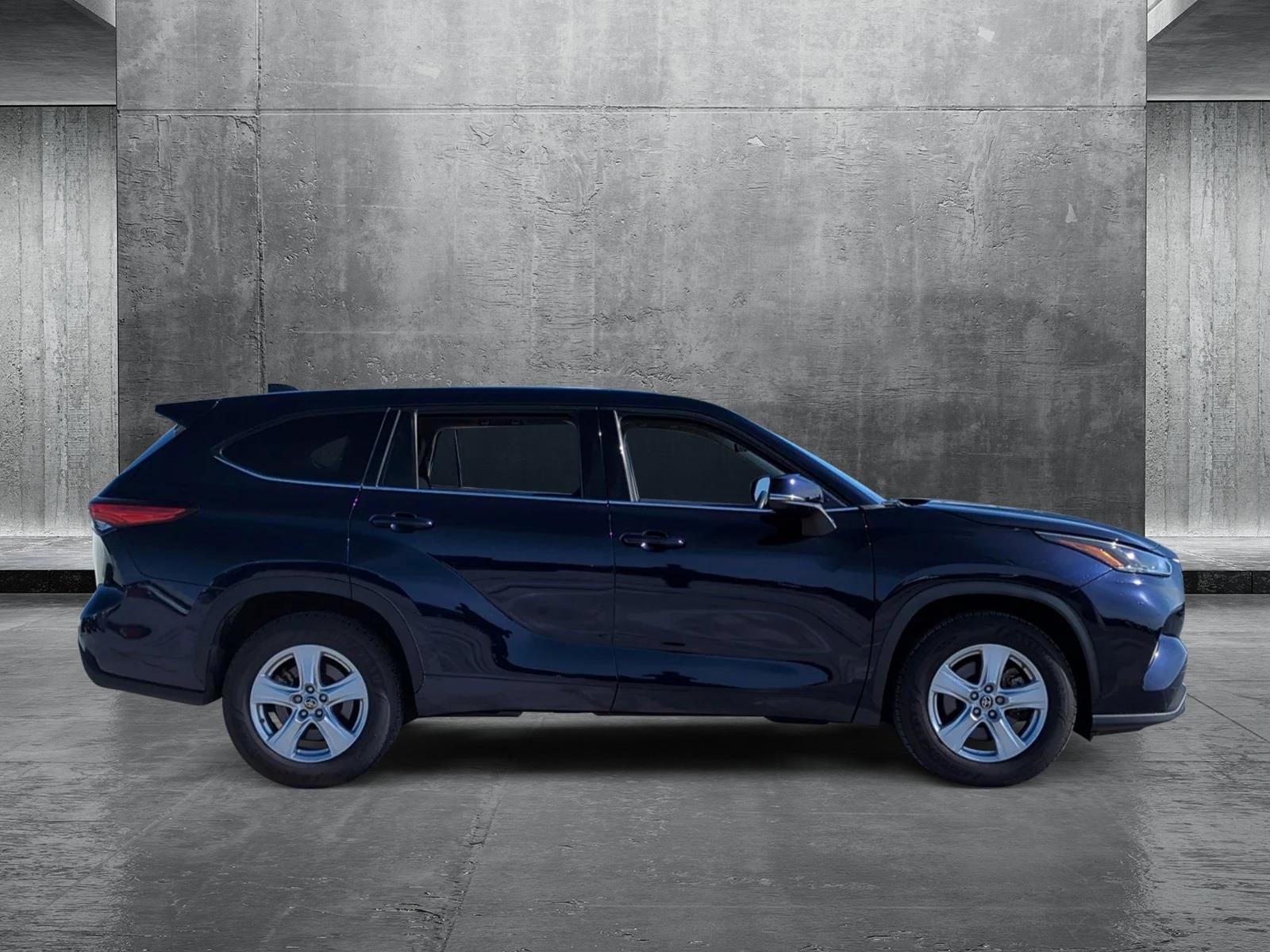 2022 Toyota Highlander Vehicle Photo in Ft. Myers, FL 33907