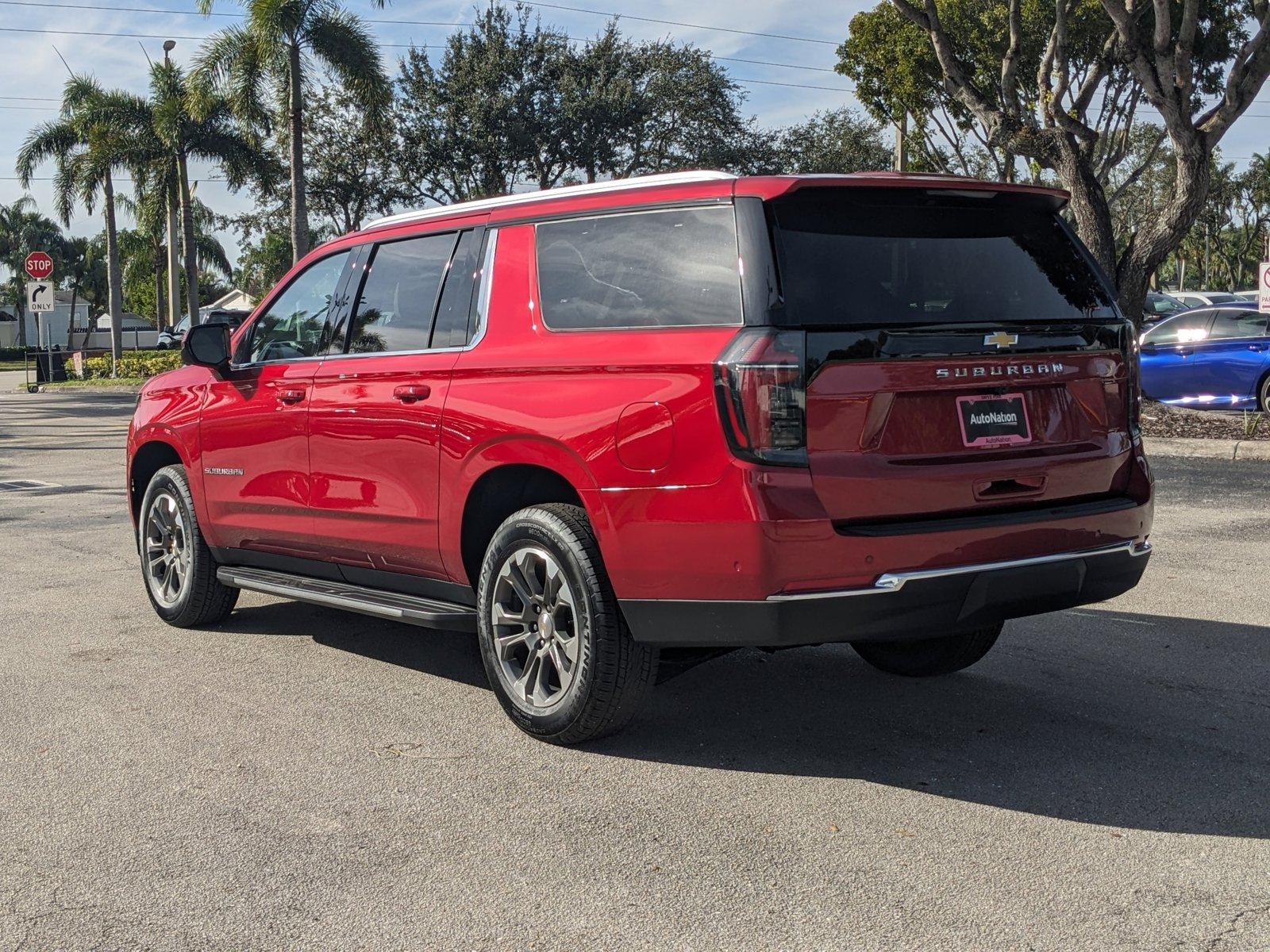 2025 Chevrolet Suburban Vehicle Photo in MIAMI, FL 33172-3015