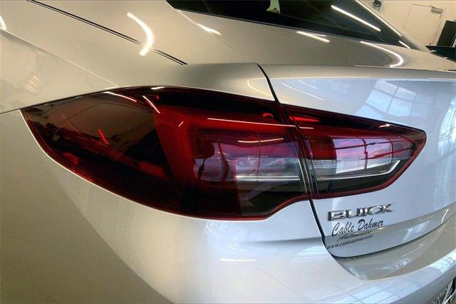 2018 Buick Regal Sportback Vehicle Photo in TOPEKA, KS 66609-0000