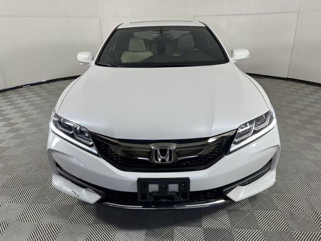 2017 Honda Accord Coupe Vehicle Photo in MEDINA, OH 44256-9001