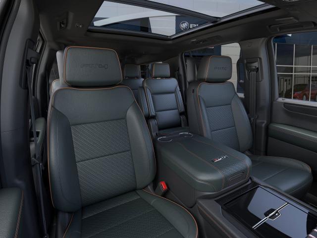 2025 GMC Yukon XL Vehicle Photo in TOPEKA, KS 66609-0000