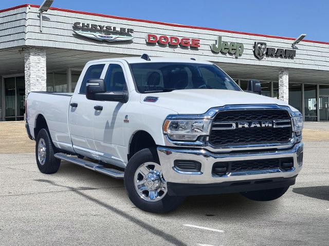 2024 Ram 2500 Vehicle Photo in Ennis, TX 75119-5114
