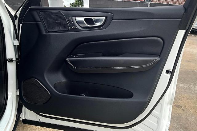 2022 Volvo XC60 Vehicle Photo in Houston, TX 77007