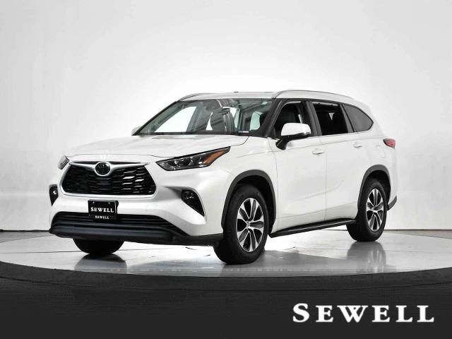 2020 Toyota Highlander Vehicle Photo in DALLAS, TX 75235