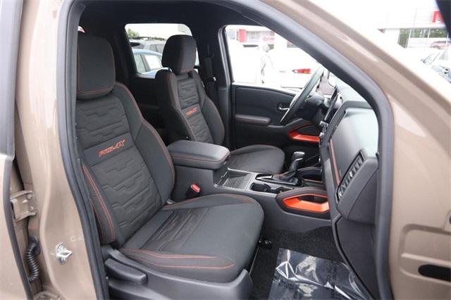 2024 Nissan Frontier Vehicle Photo in Hazelwood, MO 63042