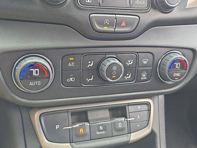 2024 GMC Terrain Vehicle Photo in Pleasant Hills, PA 15236