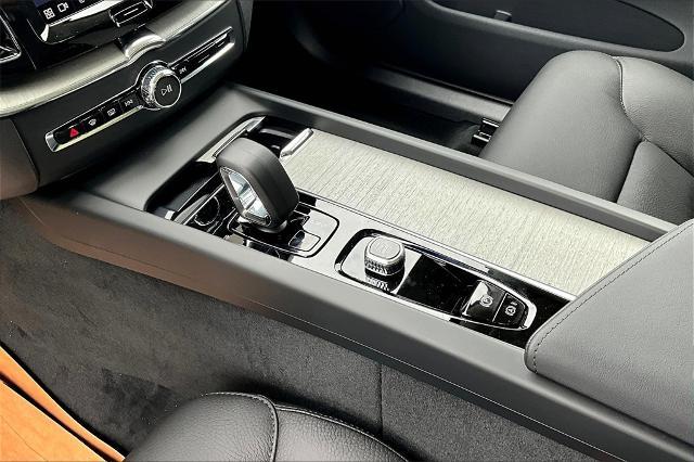 2025 Volvo XC60 Vehicle Photo in Grapevine, TX 76051