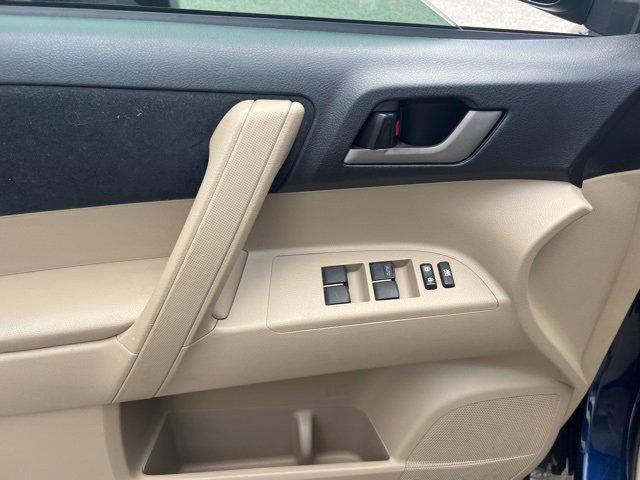 2011 Toyota Highlander Vehicle Photo in MILFORD, OH 45150-1684