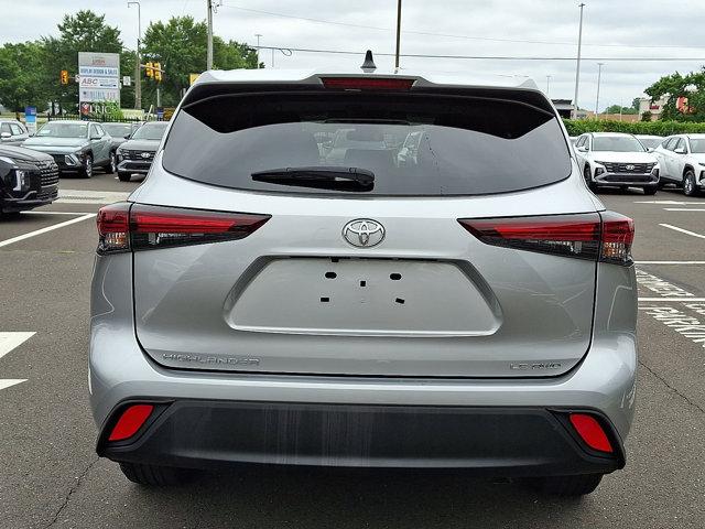 2024 Toyota Highlander Vehicle Photo in Philadelphia, PA 19116
