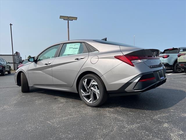 2024 Hyundai ELANTRA Vehicle Photo in O'Fallon, IL 62269