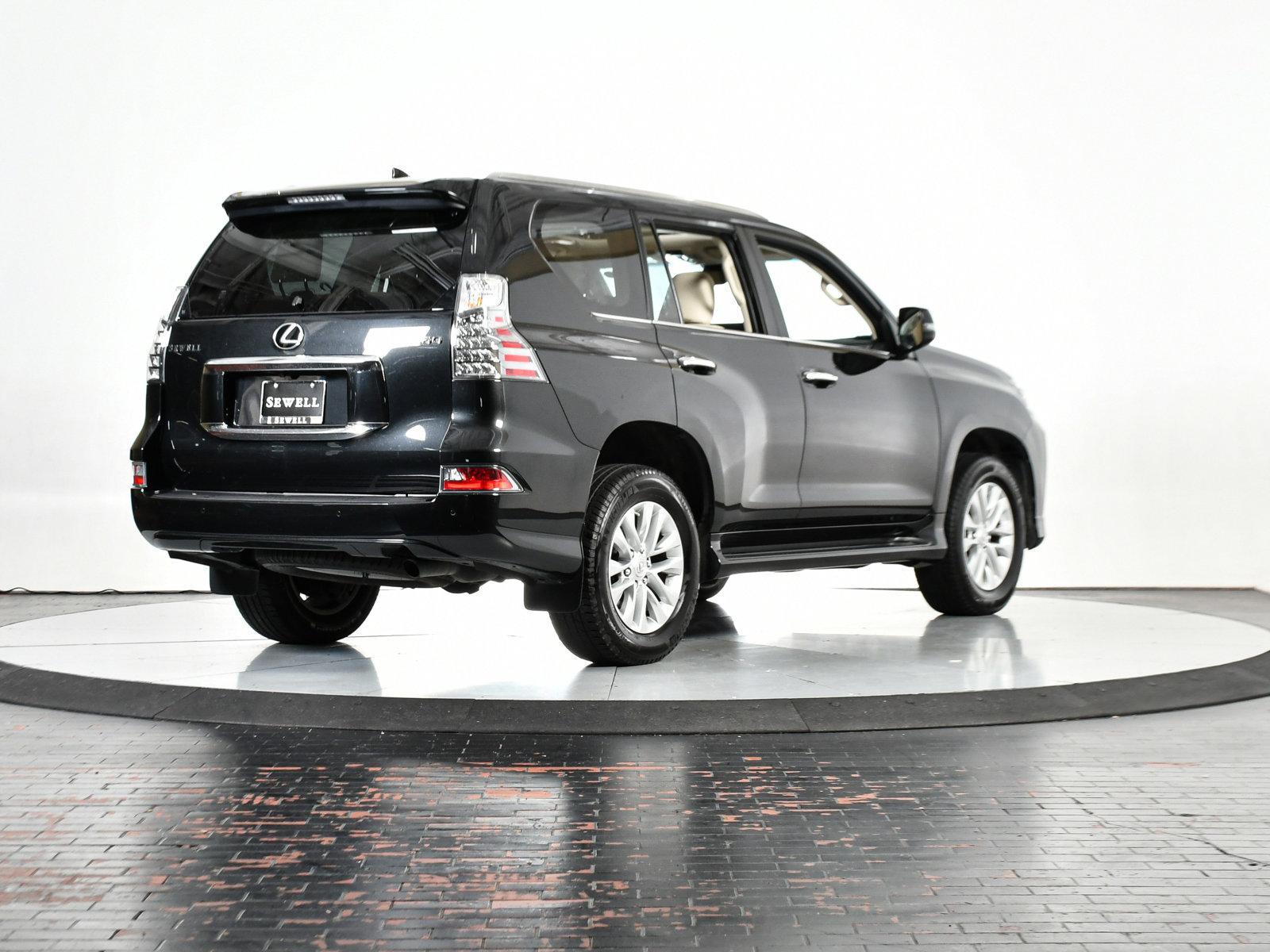 2023 Lexus GX 460 Vehicle Photo in DALLAS, TX 75235