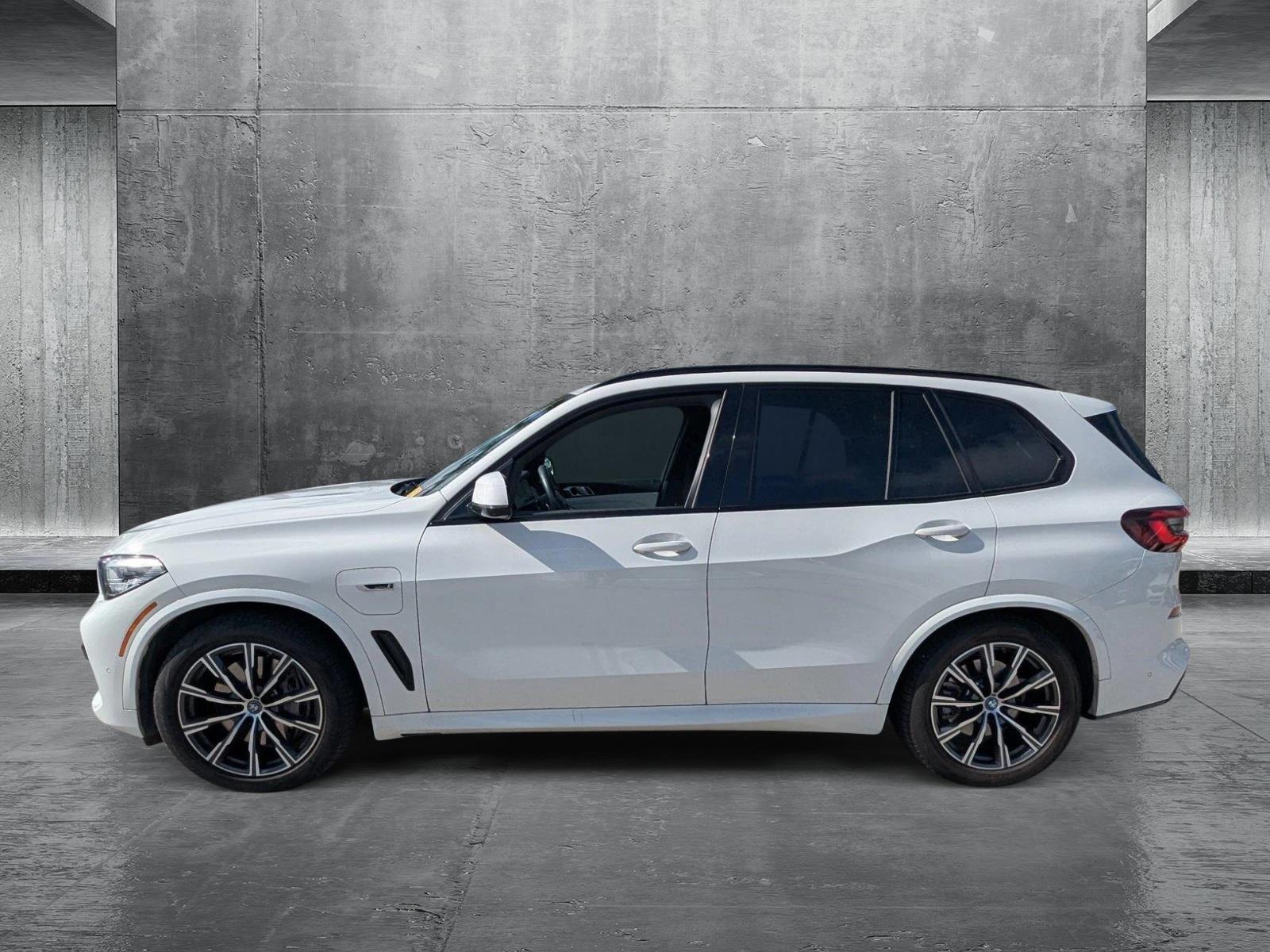 2023 BMW X5 xDrive45e Vehicle Photo in Delray Beach, FL 33444