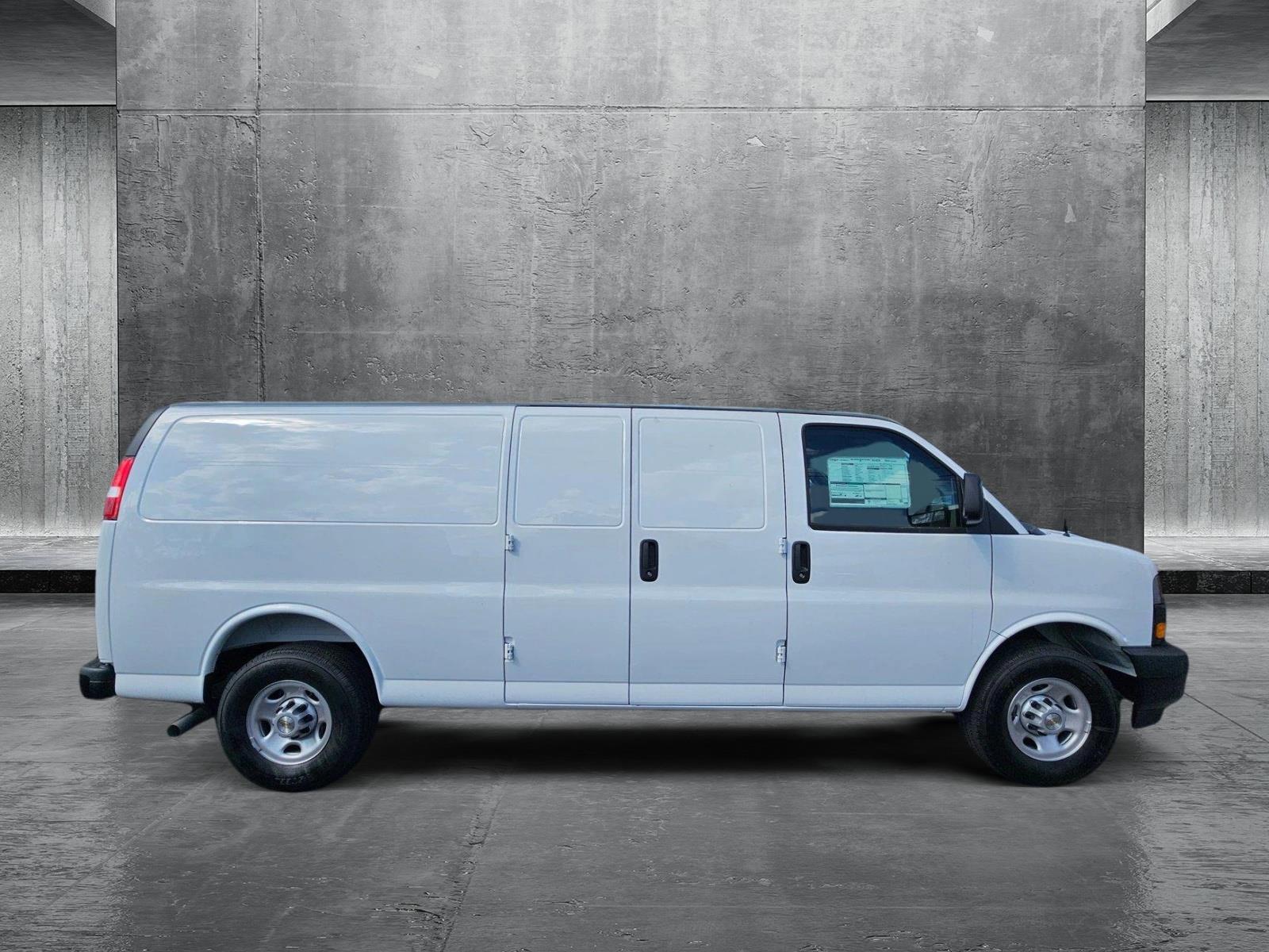 2025 Chevrolet Express Cargo 2500 Vehicle Photo in GREENACRES, FL 33463-3207