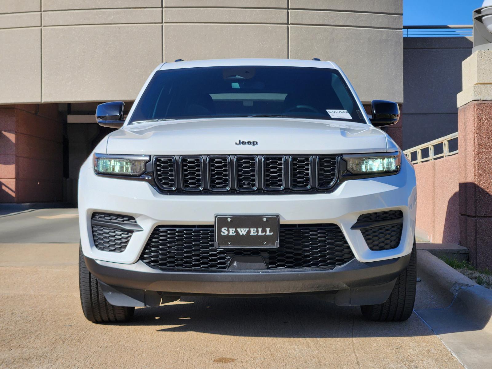 2023 Jeep Grand Cherokee Vehicle Photo in PLANO, TX 75024